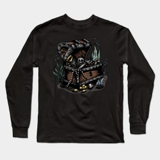 pirates treasure box Long Sleeve T-Shirt